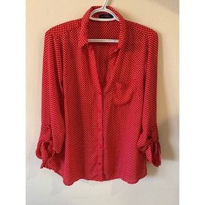 THE LIMITED button down! ♥️